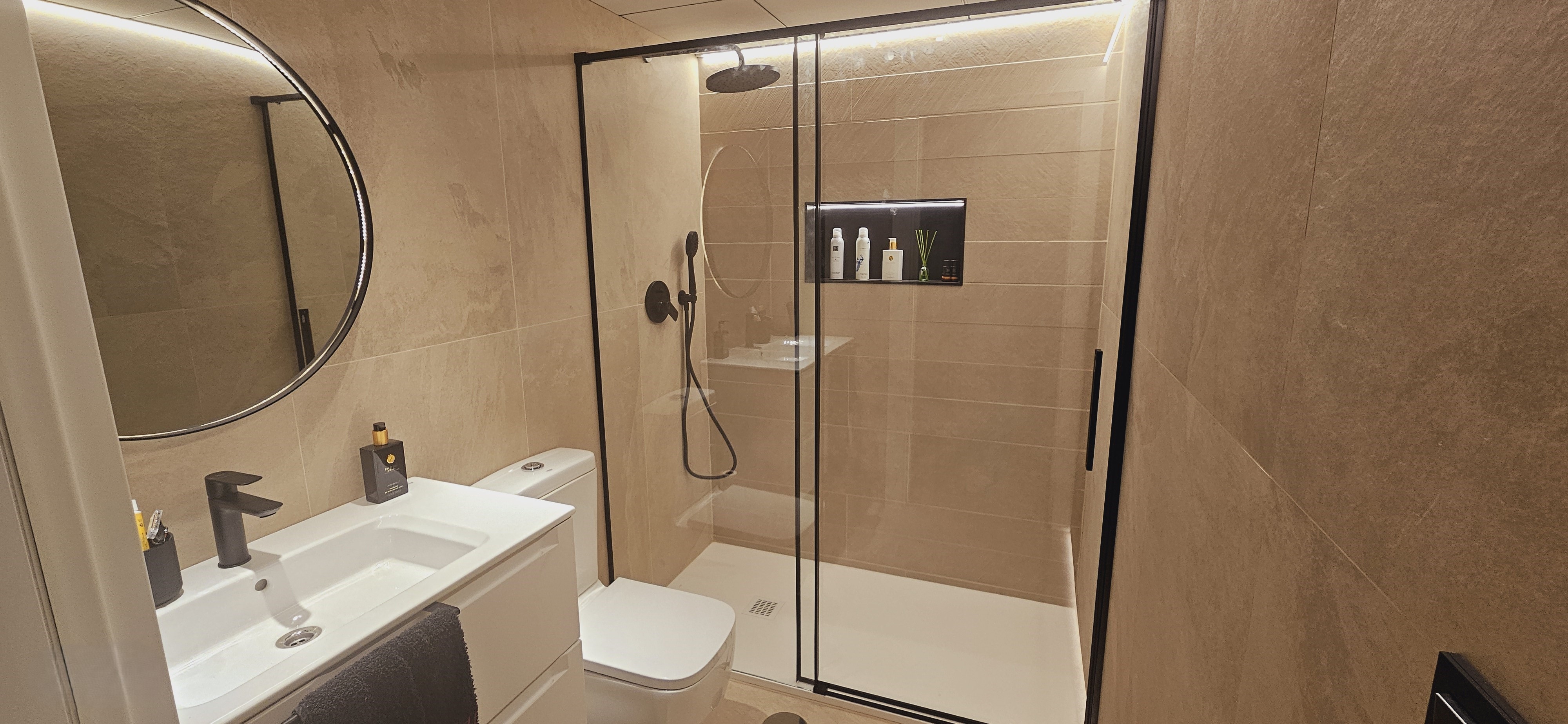 Reforma de baño moderno